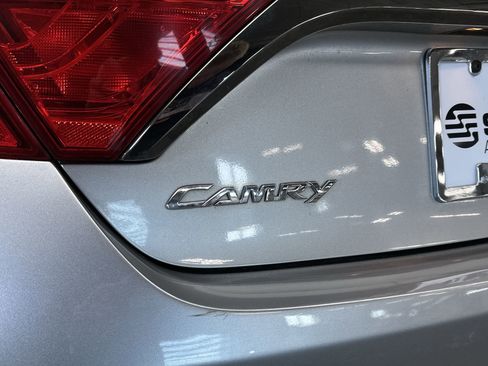Used 2015 Toyota Camry SE image 22
