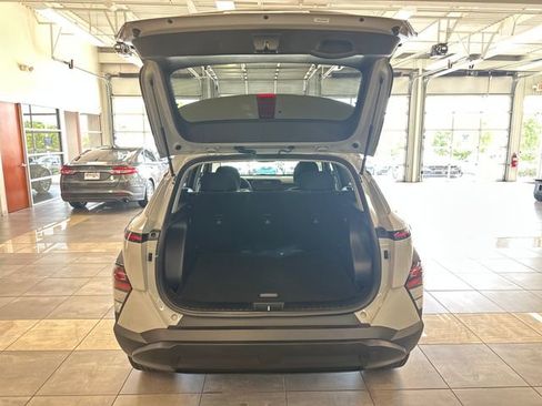 Used 2025 Hyundai Kona SEL AWD/4WD image 24