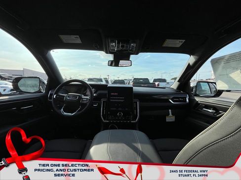 New 2026 GMC Yukon XL Elevation image 15