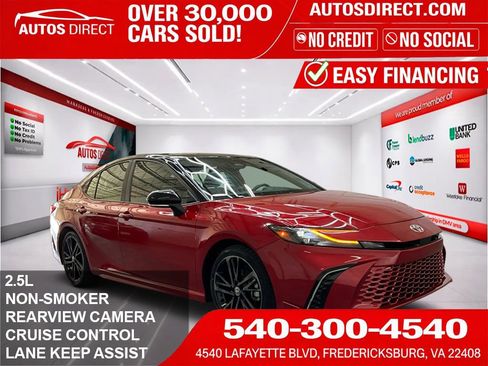 Used 2025 Toyota Camry XSE FWD image 1