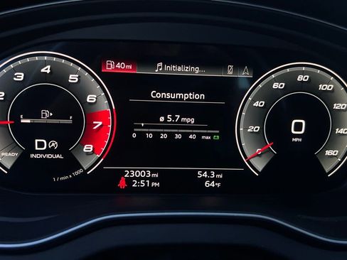 Used 2022 Audi SQ5 Premium Plus w/ Premium Plus Package image 17