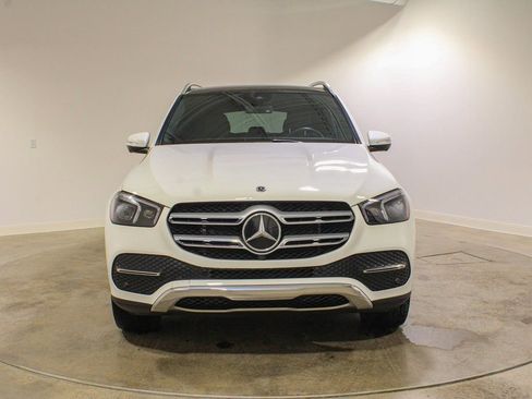 Used 2023 Mercedes-Benz GLE 450 4MATIC w/ Premium Package image 2