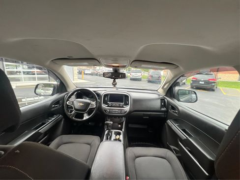 Used 2018 Chevrolet Colorado LT w/ LT Convenience Package image 24