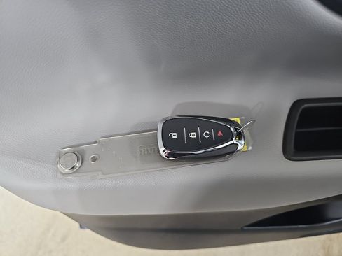Certified 2024 Chevrolet Equinox LS w/ LS Convenience Package FWD image 40