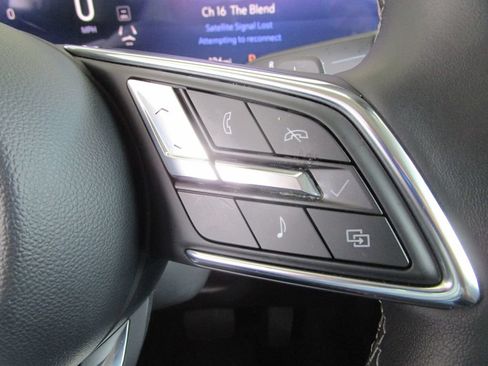 Used 2025 Buick Envision Preferred AWD/4WD image 32