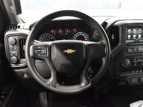 Used 2019 Chevrolet Silverado 1500 Custom w/ Custom Value Package AWD/4WD image 6