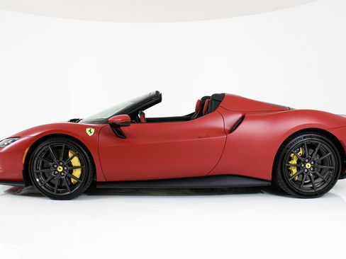 Used 2024 Ferrari 296 GTS RWD image 4