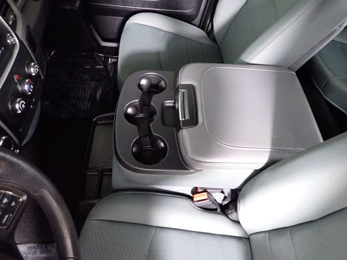 Used 2018 RAM 1500 Tradesman AWD/4WD image 36