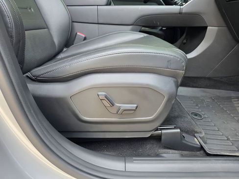 Used 2025 Hyundai Santa Fe Calligraphy FWD image 15