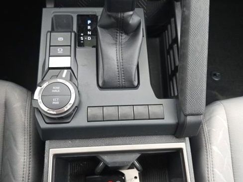 Used 2025 Toyota Tacoma SR5 image 18