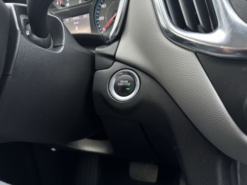 Certified 2024 Chevrolet Equinox LS w/ Driver Confidence II Package image 17