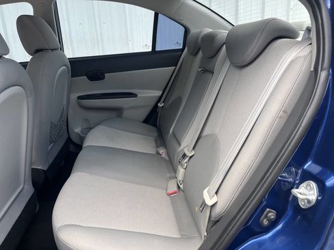 Used 2011 Hyundai Accent GLS w/ Premium Pkg 4 image 17