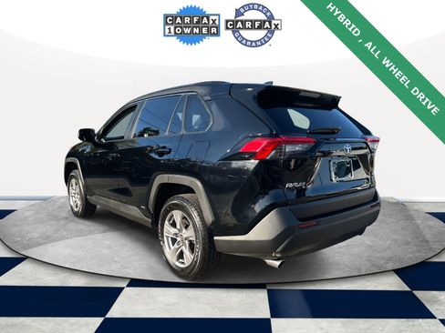 Used 2025 Toyota RAV4 LE image 5