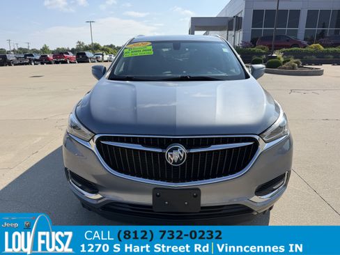 Used 2020 Buick Enclave Essence AWD/4WD image 2