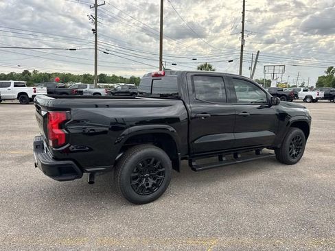 New 2026 Chevrolet Colorado W/T w/ WT Custom Package RWD image 12
