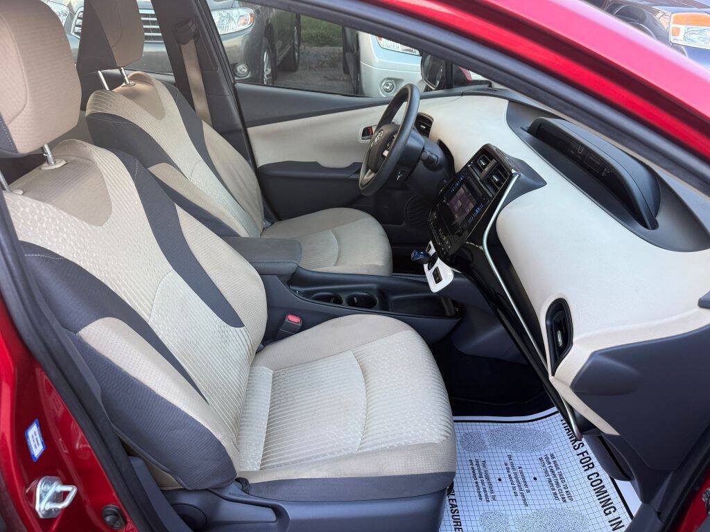 Used 2016 Toyota Prius Two FWD image 22