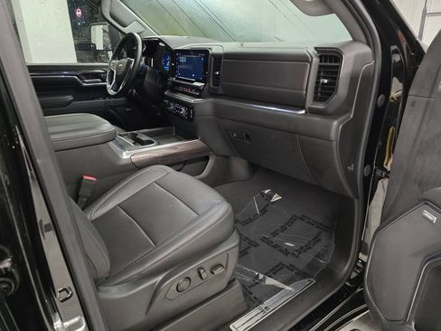 Used 2024 Chevrolet Silverado 2500 LTZ w/ LTZ Plus Package AWD/4WD image 42