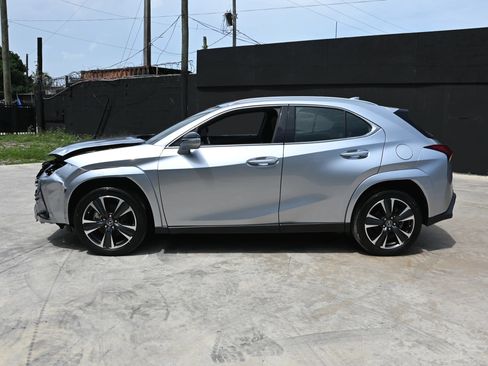 Used 2023 Lexus UX 250h FWD w/ Accessory Package (Z1) image 7