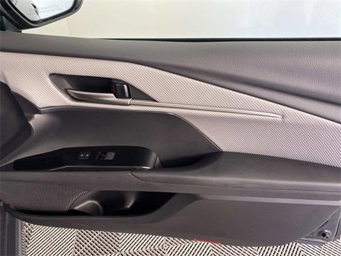 Used 2026 Toyota Camry SE image 27