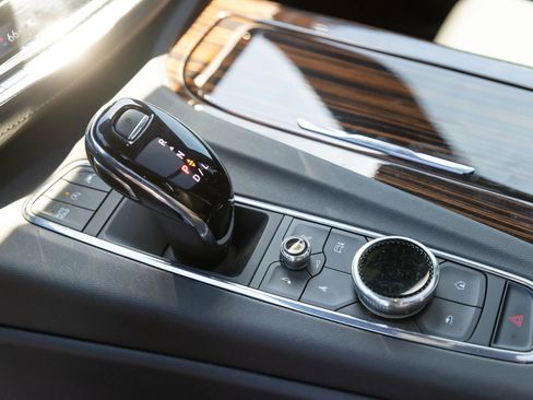 Used 2023 Cadillac Escalade ESV Premium Luxury w/ Performance Package image 30