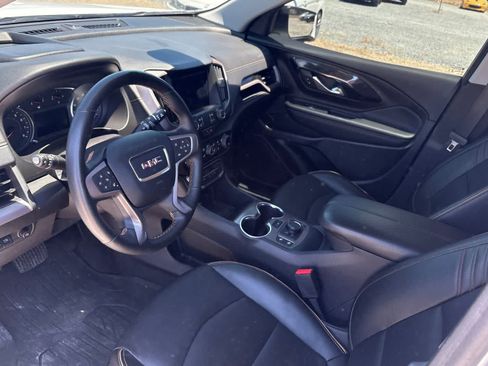 Used 2024 GMC Terrain AT4 w/ Tech Package AWD/4WD image 14