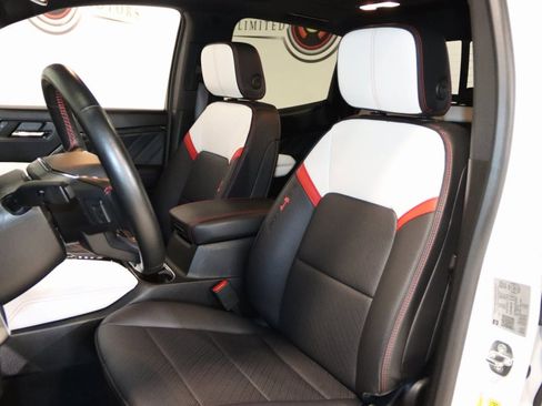 Used 2023 GMC Canyon AT4X image 38