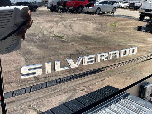Used 2023 Chevrolet Silverado 2500 High Country w/ LPO, Hitch Package AWD/4WD image 27