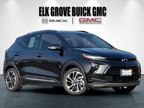 Used 2023 Chevrolet Bolt EUV Premier image 2