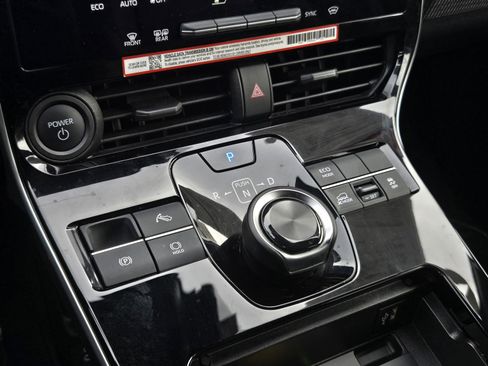 Certified 2025 Toyota bZ4X AWD image 19