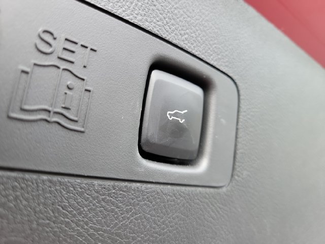 Used 2023 Lincoln Corsair AWD w/ Equipment Group 101A image 29