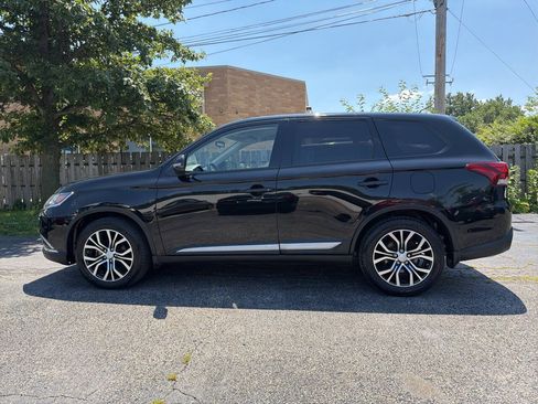Used 2016 Mitsubishi Outlander SE FWD image 3