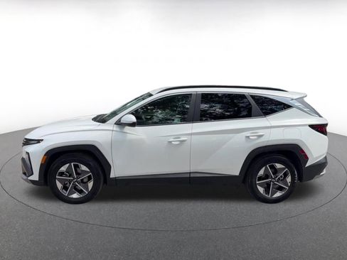Used 2025 Hyundai Tucson SEL FWD image 9