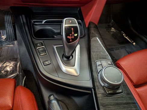 Used 2020 BMW 430i Coupe w/ Convenience Package image 16