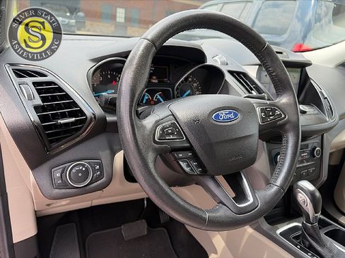 Used 2018 Ford Escape SEL FWD image 22