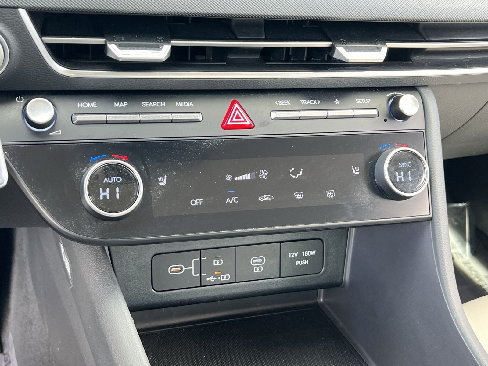 Used 2025 Hyundai Sonata SEL FWD image 28
