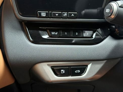 Used 2023 Lexus RX 350 w/ Cold Area Package AWD/4WD image 30