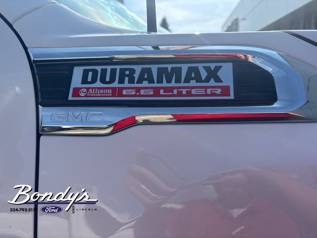 Used 2021 GMC Sierra 2500 Denali w/ Denali Ultimate Package AWD/4WD image 4