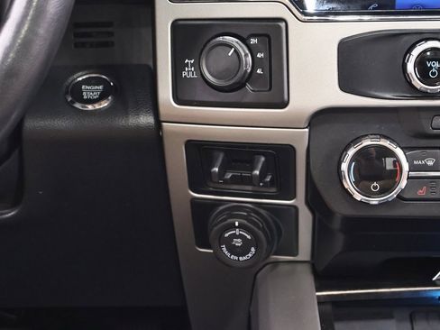 Certified 2022 Ford F350 Lariat w/ Lariat Ultimate Package image 28