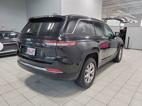 Used 2022 Jeep Grand Cherokee Limited image 6