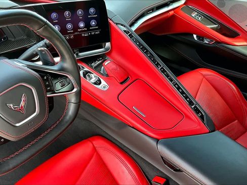 Used 2021 Chevrolet Corvette Stingray Premium Cpe w/ Z51 Performance Package image 15