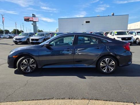 Used 2017 Honda Civic EX-T image 7