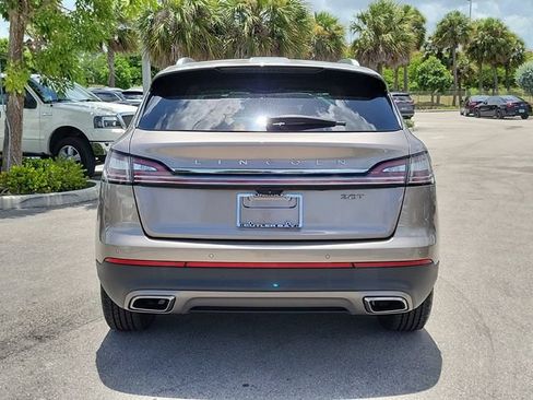 Used 2019 Lincoln Nautilus FWD image 5