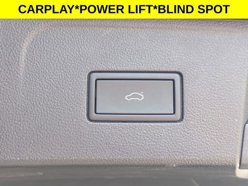 Used 2025 Volkswagen Atlas SE FWD image 29