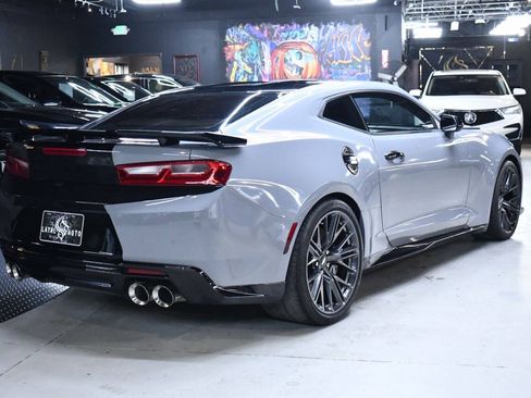 Used 2017 Chevrolet Camaro ZL1 RWD image 7