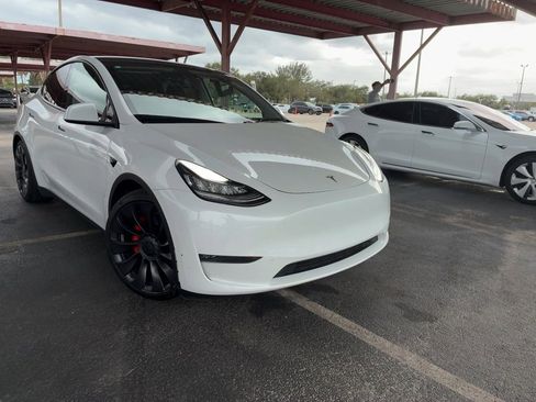Used 2020 Tesla Model Y Performance image 2