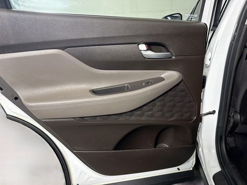 Used 2020 Hyundai Santa Fe SE FWD image 25