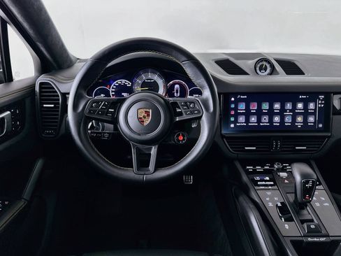 Used 2023 Porsche Cayenne Turbo GT AWD/4WD image 15
