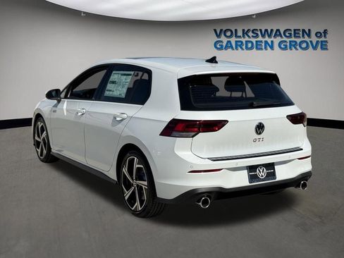 New 2026 Volkswagen GTI SE FWD image 5