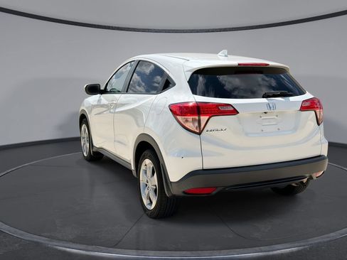 Used 2017 Honda HR-V EX image 10