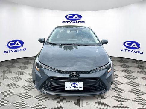 Used 2023 Toyota Corolla LE FWD image 10